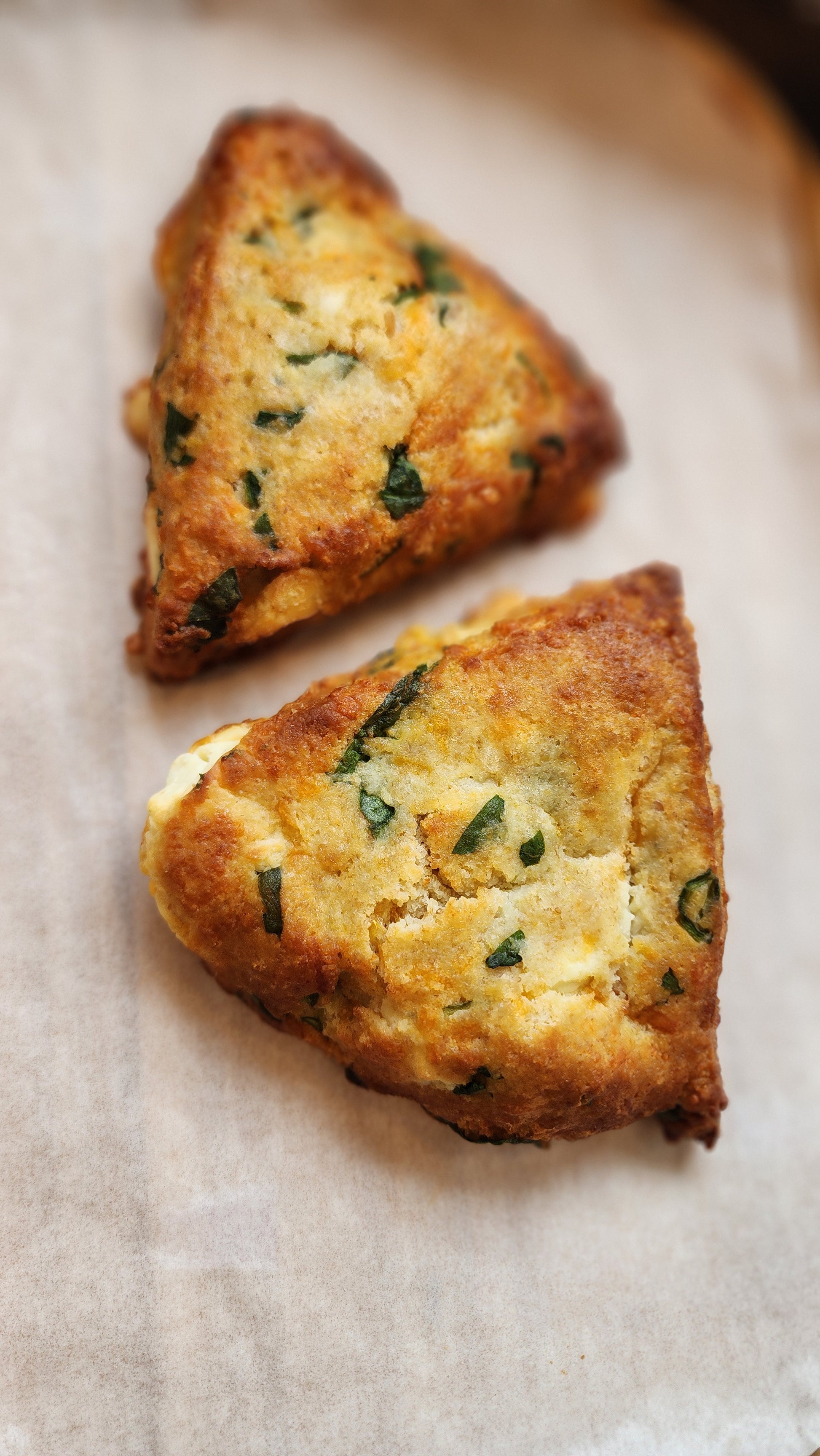 Scones salés - Boîte de 2-feta epinards